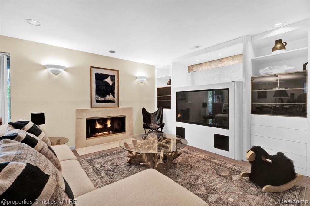 4845 CLIFFSIDE Drive, West Bloomfield, MI 48323 — Photo 44