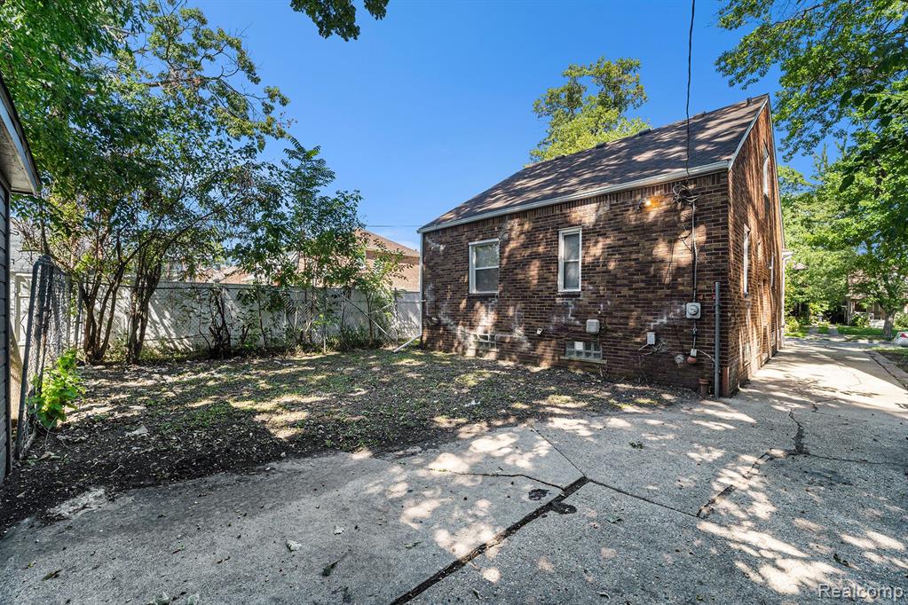 5511 COURVILLE Street, Detroit, MI 48224 — Photo 24