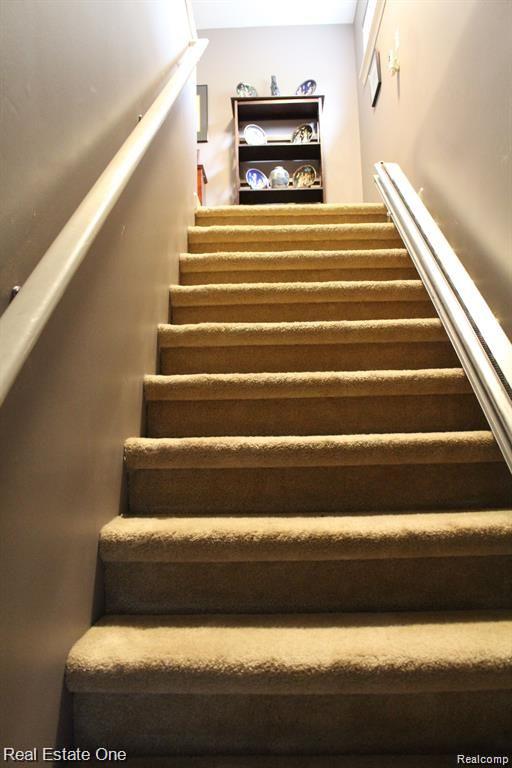 895 SPIREA, Howell, MI 48843 — Photo 24