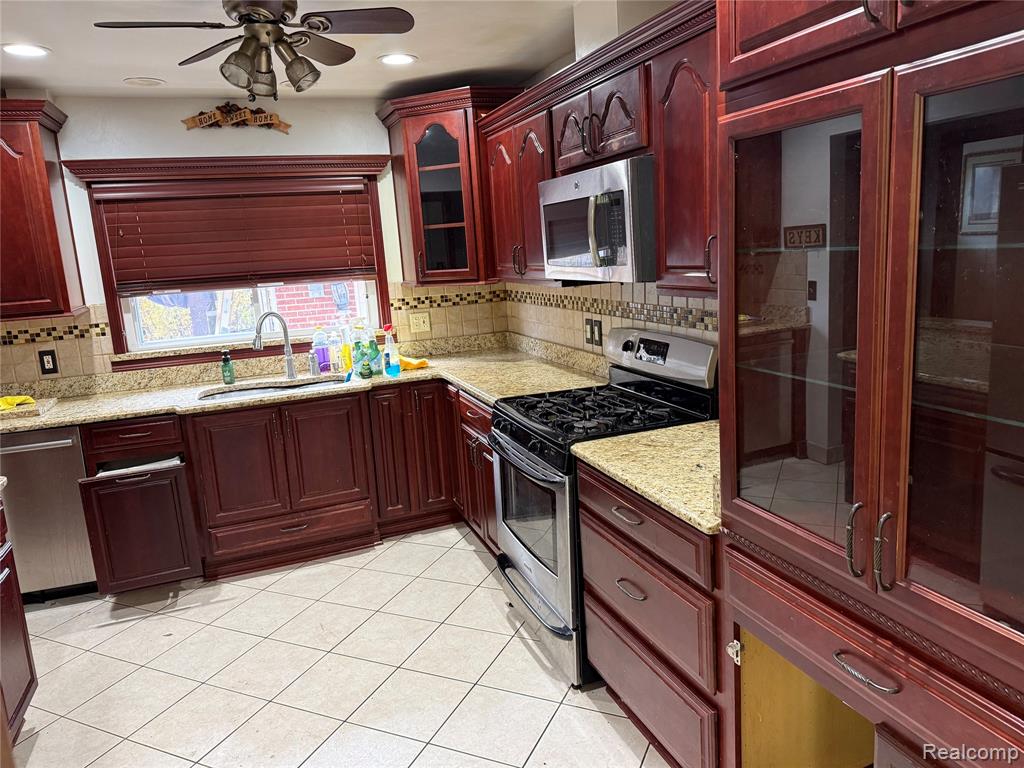 6947 N Charlesworth Street, Dearborn Heights, MI 48127 — Photo 7