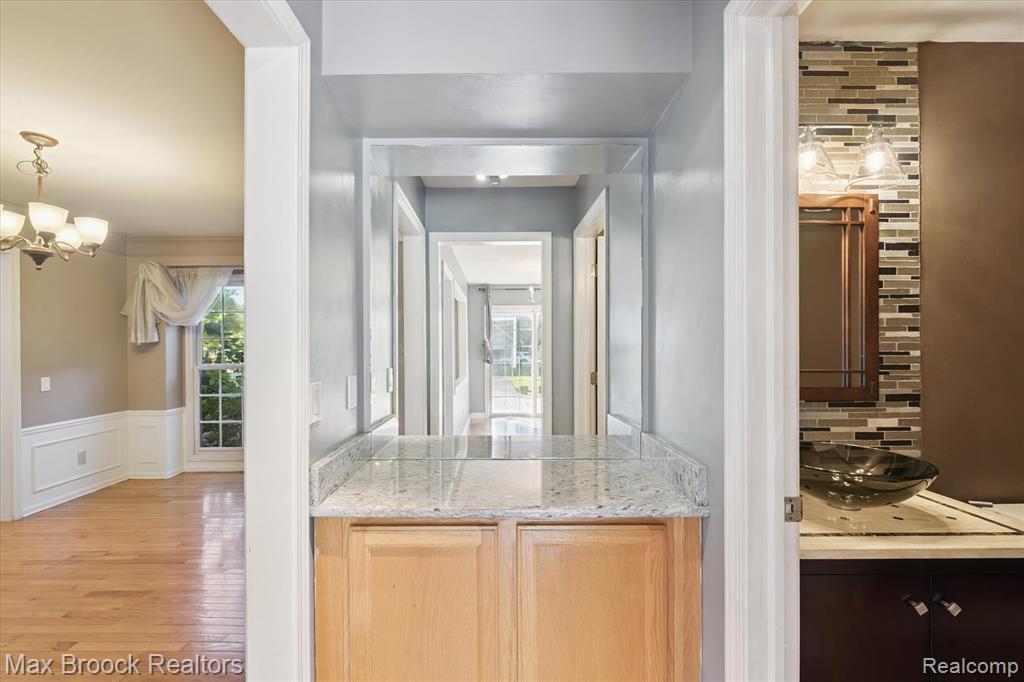 5872 Meadowview Drive, Plymouth, MI 48187 — Photo 16
