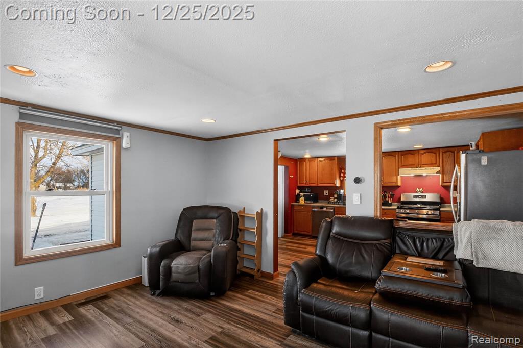 5369 S Mackinaw Road, Bay City, MI 48706 — Photo 9