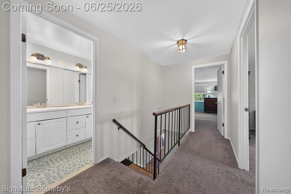 4672 Argyle Drive, Troy, MI 48085 — Photo 13