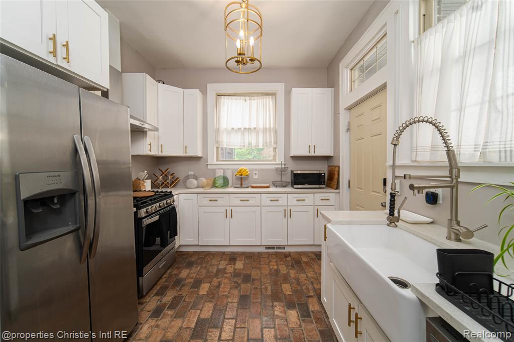 8604 La Salle Boulevard, Detroit, MI 48206 — Photo 26