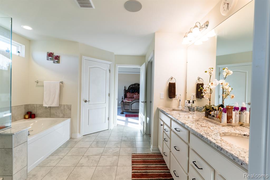 783 REEF Drive, Canton, MI 48187 — Photo 23