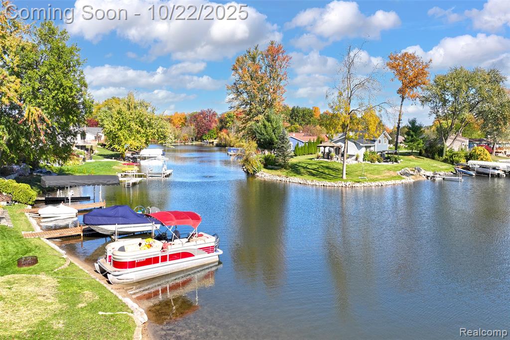 3996 Araby Court, Highland, MI 48356 — Photo 37