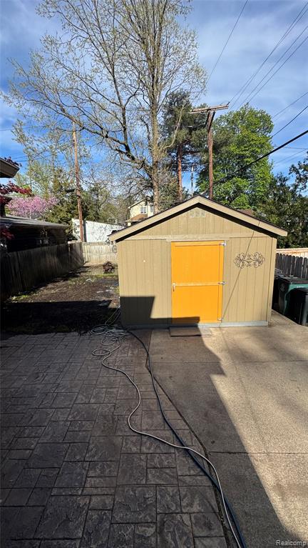 918 N WASHINGTON Avenue, Royal Oak, MI 48067 — Photo 5