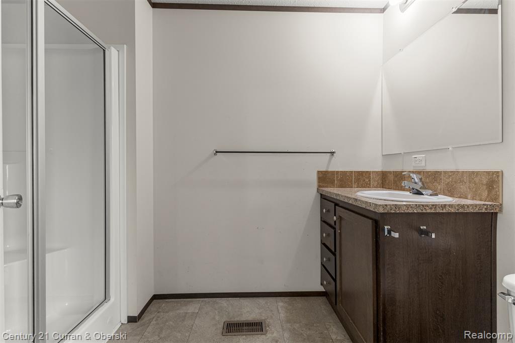 76 Fawn Lake Drive, Walled Lake, MI 48390 — Photo 18