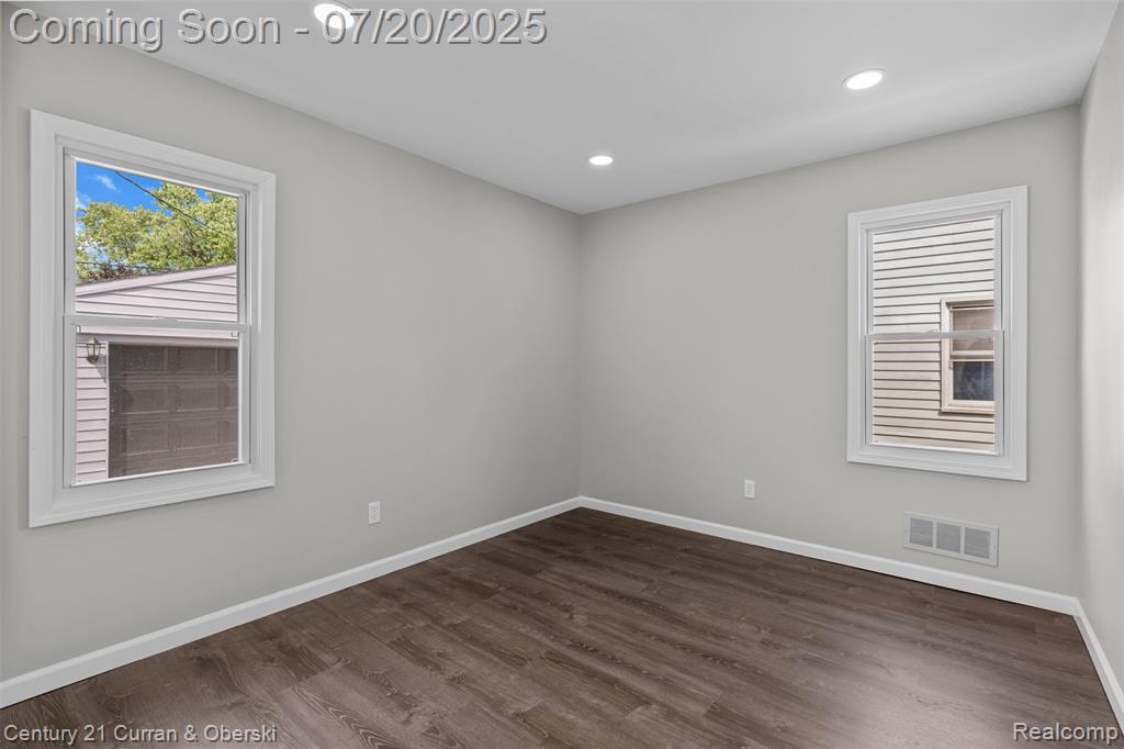 438 Mayflower Avenue, Lincoln Park, MI 48146 — Photo 15