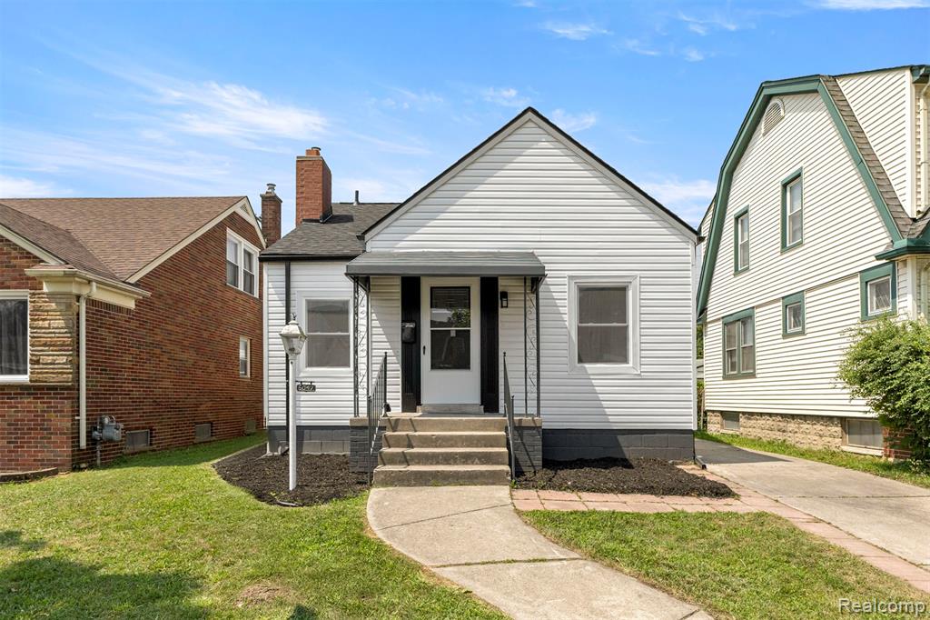 6047 Yinger Avenue, Dearborn, MI 48126 — Photo 2