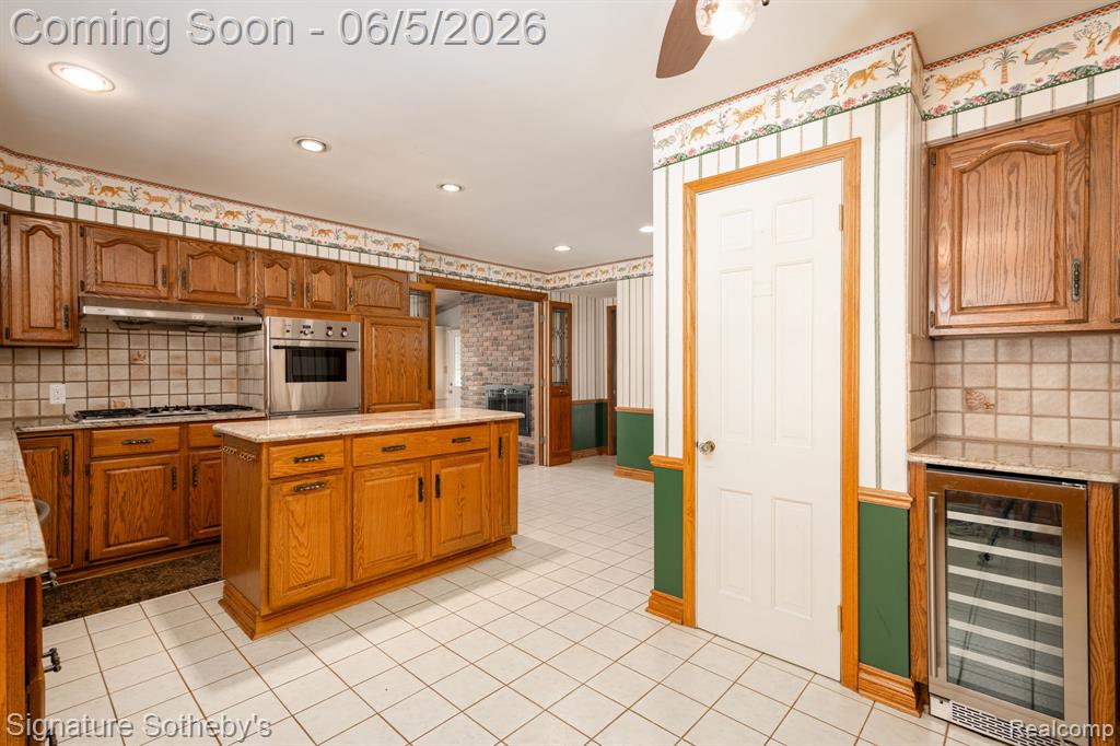 274 Hillcrest Avenue, Grosse Pointe, MI 48236 — Photo 12