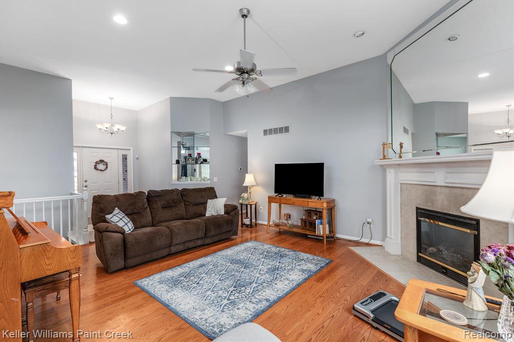 50799 MURRAY Drive, Macomb, MI 48044 — Photo 8