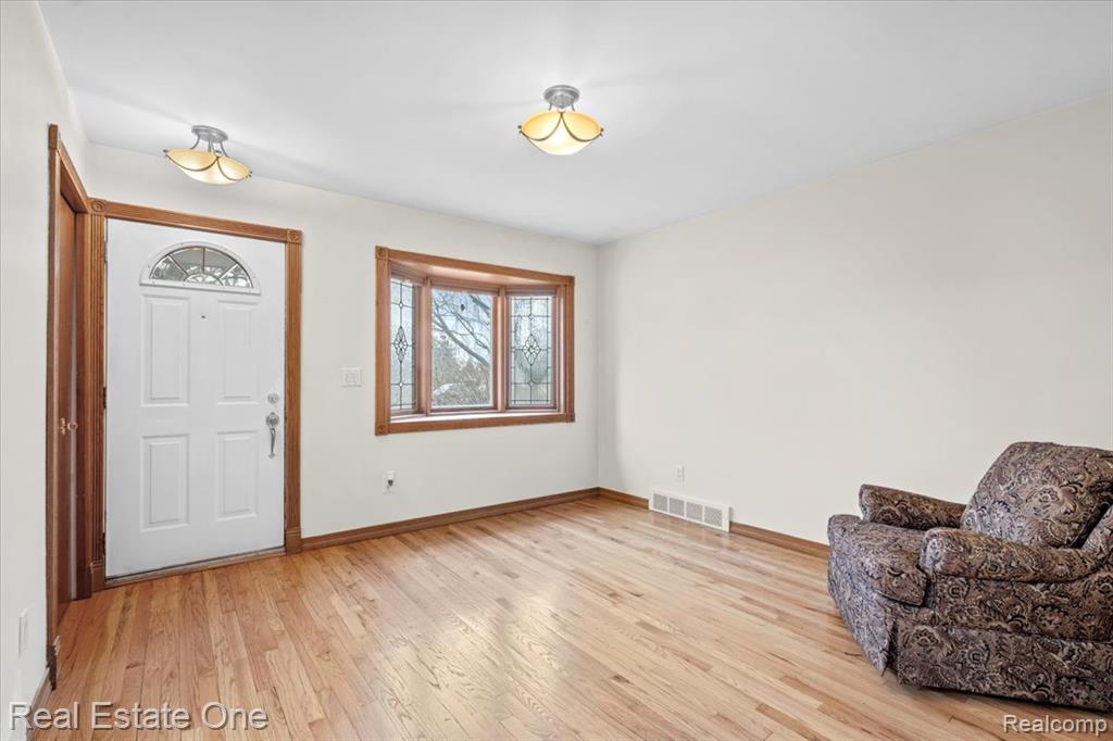 17469 Poplar Street, Riverview, MI 48193 — Photo 3