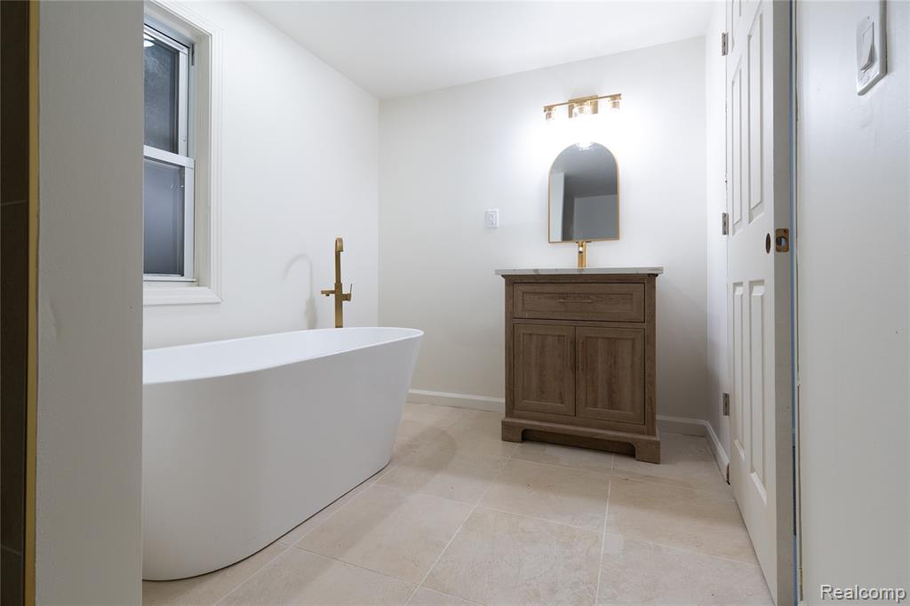 19330 Littlefield Street, Detroit, MI 48235 — Photo 13