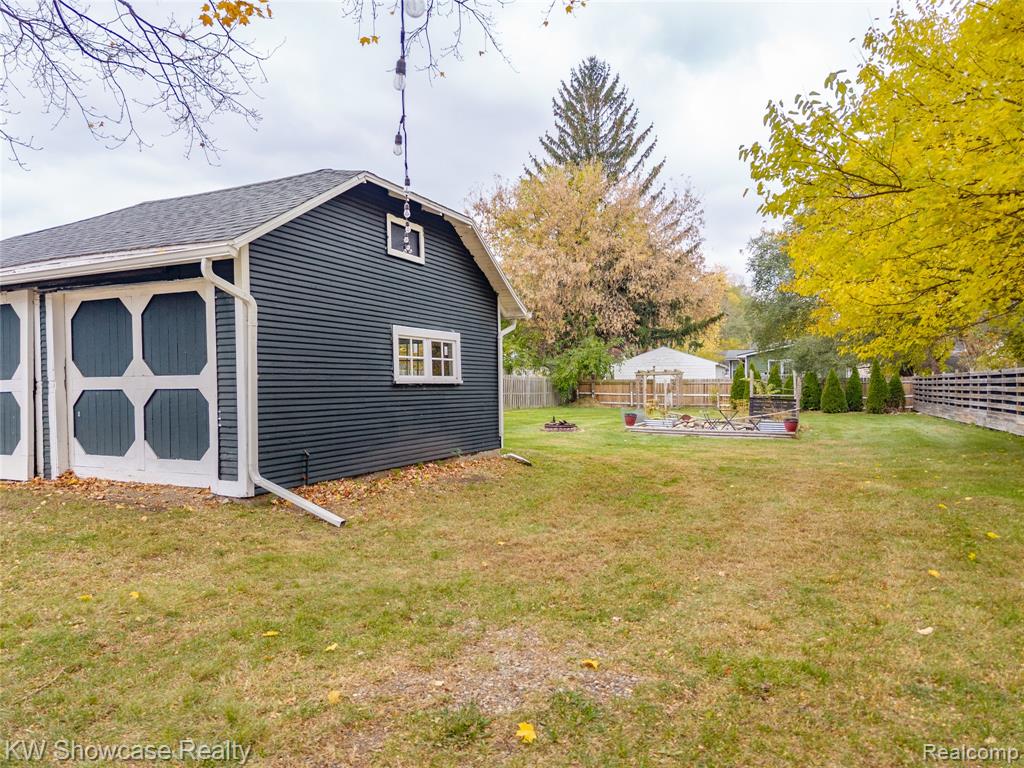 608 S Adelaide Street, Fenton, MI 48430 — Photo 34