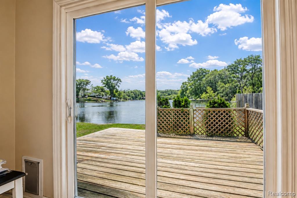 11388 Sunset Boulevard, Pinckney, MI 48169 — Photo 16