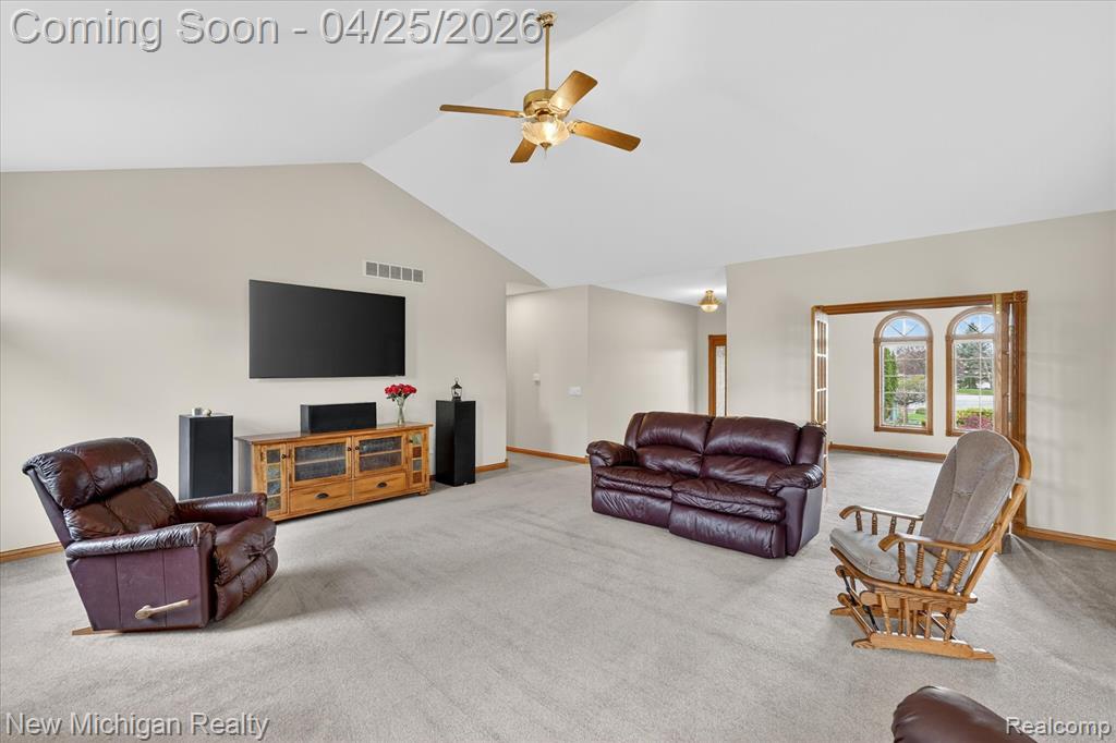 5425 Majestic Court, Swartz Creek, MI 48473 — Photo 8