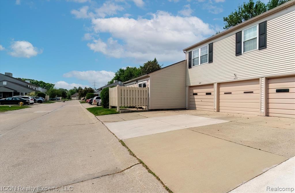 44215 Providence Drive, Clinton Twp, MI 48038 — Photo 33