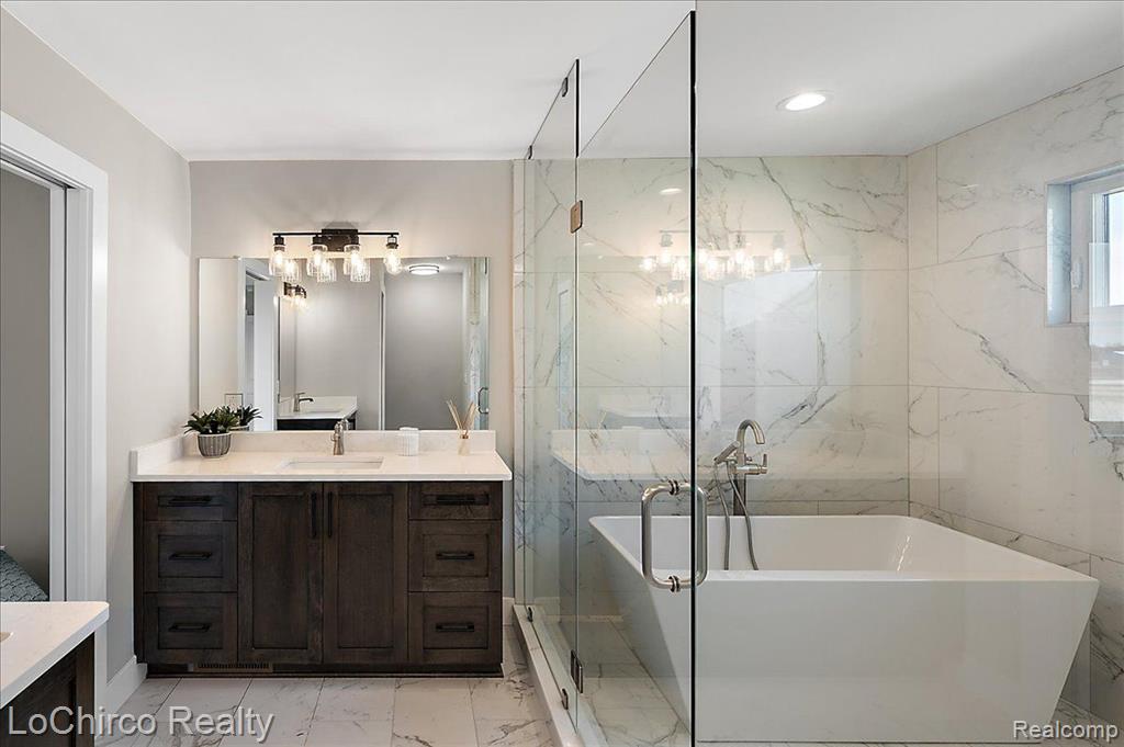 49355 LANGFORD Drive, Macomb, MI 48044 — Photo 20