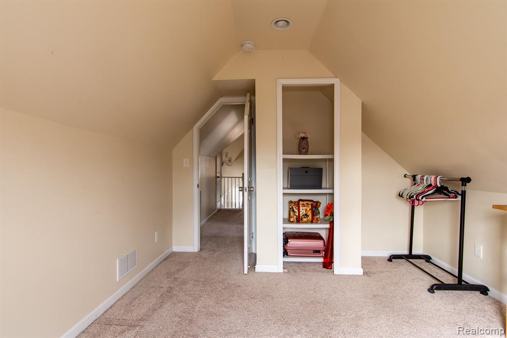 611 PLUM Street, Wyandotte, MI 48192 — Photo 23
