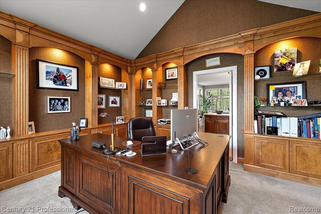 4735 OAKHURST RIDGE Road, Clarkston, MI 48348 — Photo 29