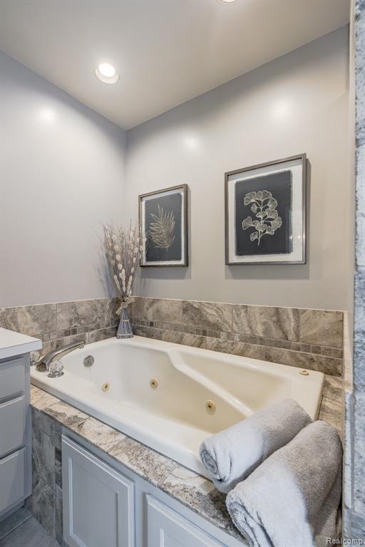 8640 Newport Drive, White Lake, MI — Photo 55