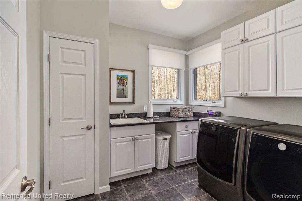 8109 TOP VIEW Lane, Pinckney, MI 48169 — Photo 17