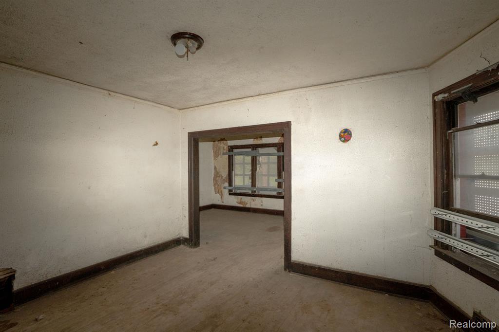 2574 Baldwin Street, Detroit, MI 48214 — Photo 3