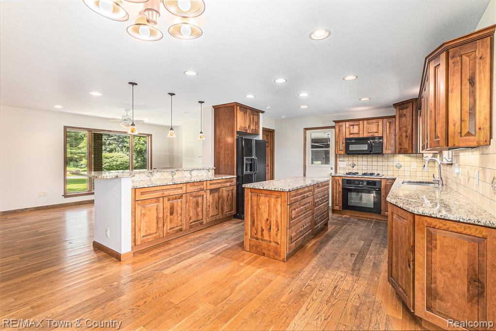 7346 Potter Road, Flushing, MI 48433 — Photo 9