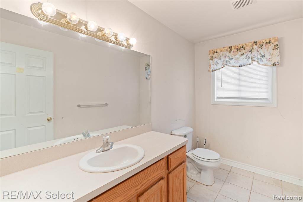 3948 Stoney Ridge Drive, Fort Gratiot, MI 48059 — Photo 35