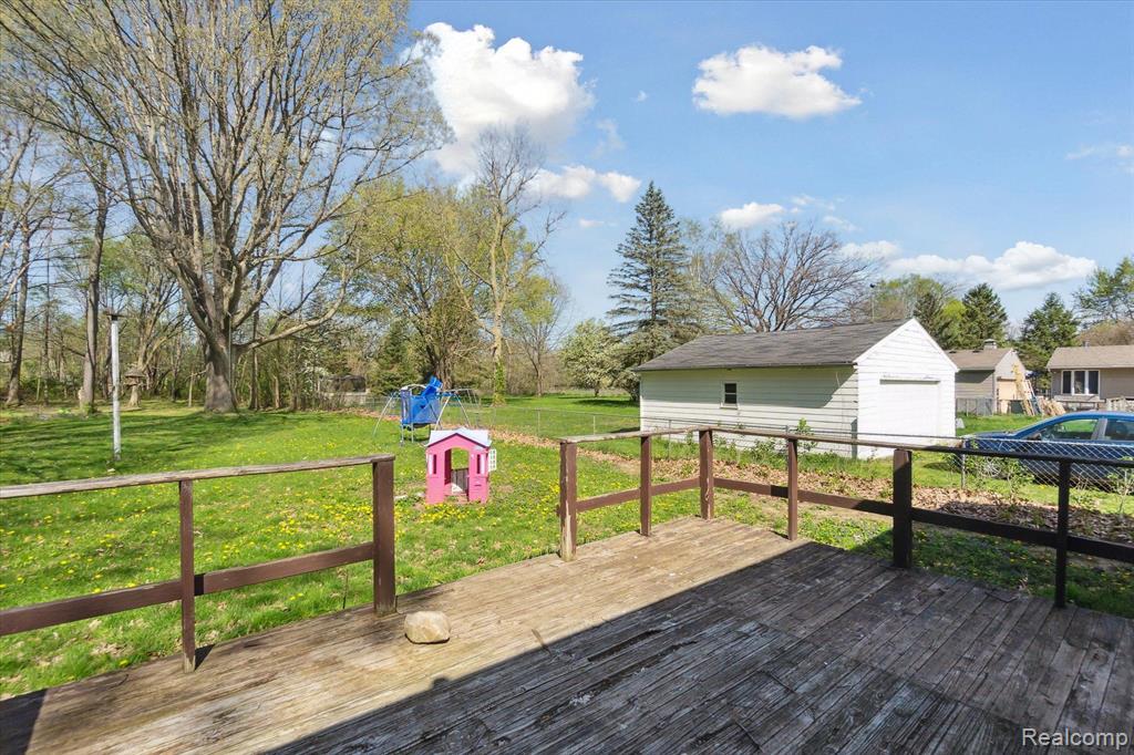 5407 Country Lane, Flint, MI 48506 — Photo 36