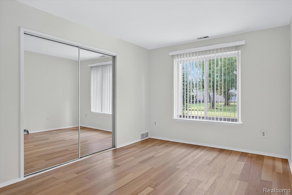 2037 E Franklin Drive, Canton, MI 48187 — Photo 18