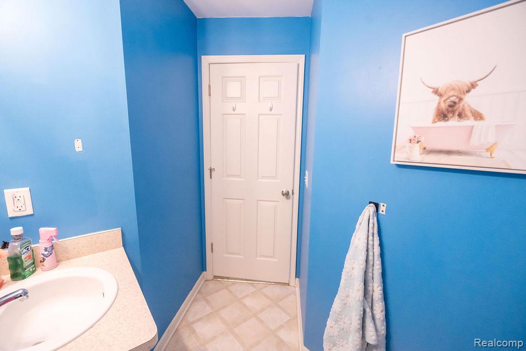 23010 Fairlane Boulevard, Woodhaven, MI 48183 — Photo 29