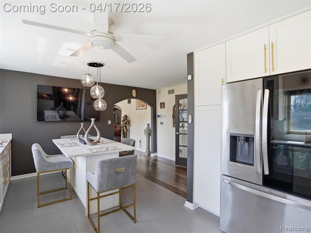 4886 Beacon Hill Drive, Bloomfield Hills, MI 48301 — Photo 31