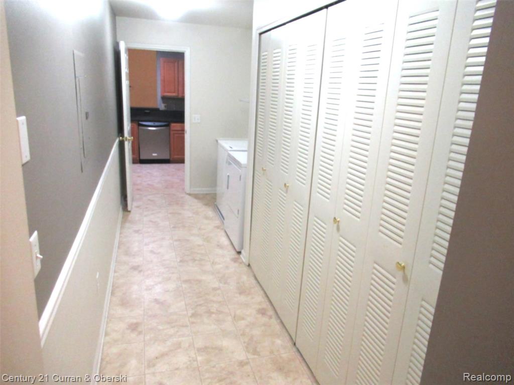 16815 Dover Drive, Northville, MI — Photo 14