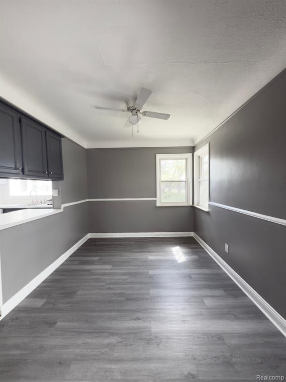 7402 COLONIAL Street, Dearborn Heights, MI 48127 — Photo 21