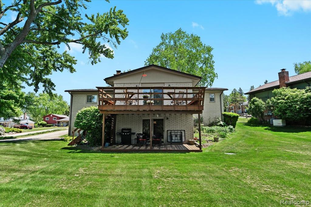 8876 Sandy Crest Drive, White Lake, MI — Photo 30