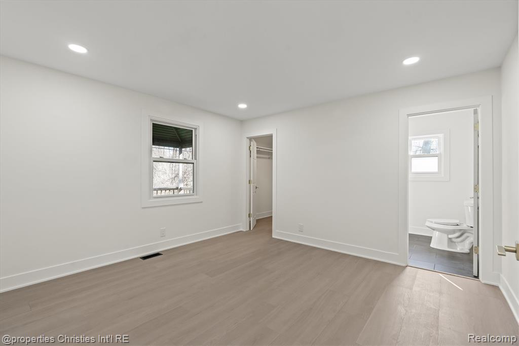 38590 Superior Street, Romulus, MI 48174 — Photo 16