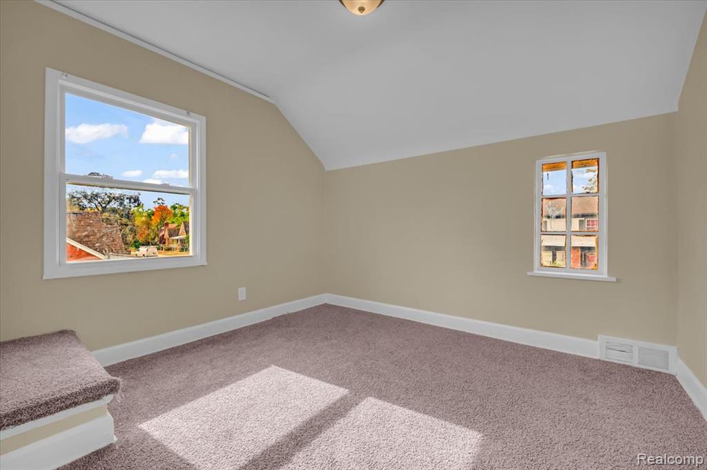 16862 Sorrento Street, Detroit, MI 48235 — Photo 15