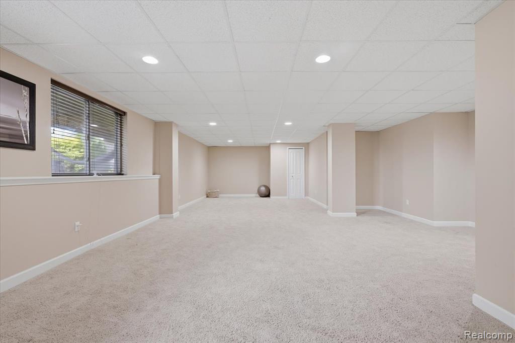 4810 E Stonegate Circle, Lake Orion, MI — Photo 43