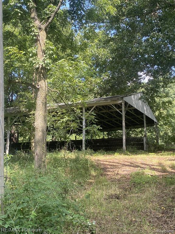 1215 S Bull Run Road, Fowlerville, MI 48836 — Photo 60