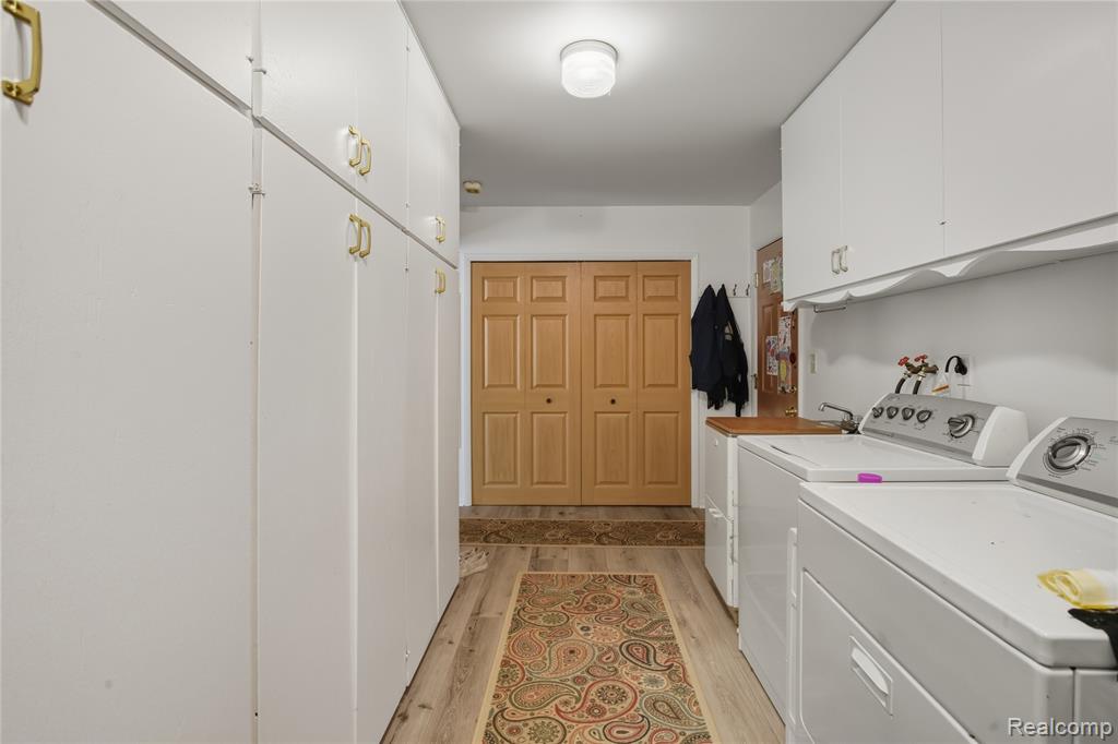 9466 Marilyn Avenue, Plymouth, MI 48170 — Photo 34
