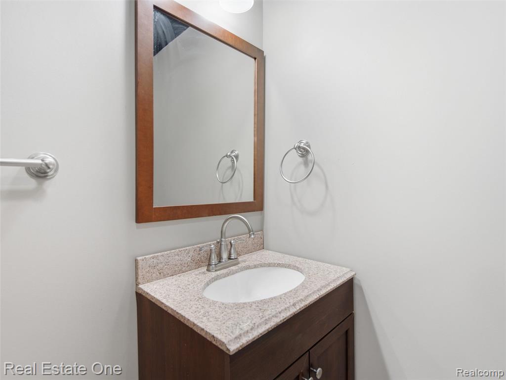 4011 Lotus Drive, Waterford, MI 48329 — Photo 55