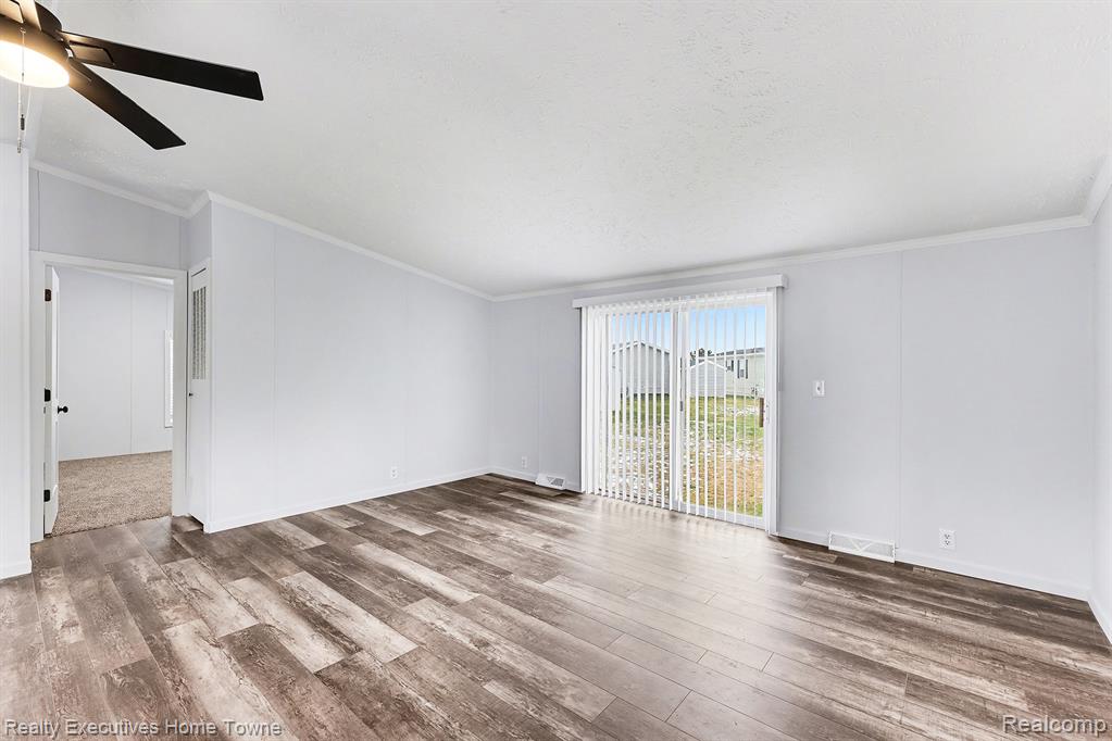 59227 Lewis Ln, New Haven, MI 48048 — Photo 6