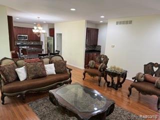 4853 Vinewood Drive, Sterling Heights, MI 48314 — Photo 10