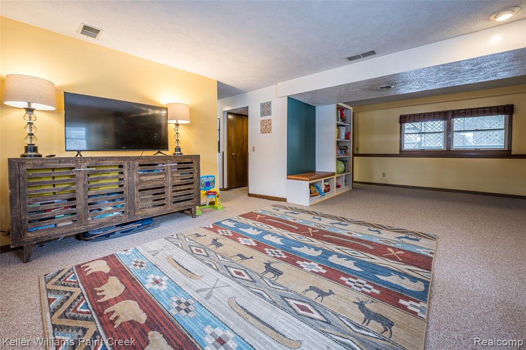 318 Smalley Drive, Mount Pleasant, MI 48858 — Photo 31
