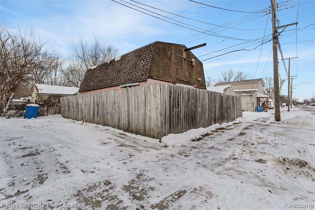 8523 Republic Avenue, Warren, MI 48089 — Photo 29