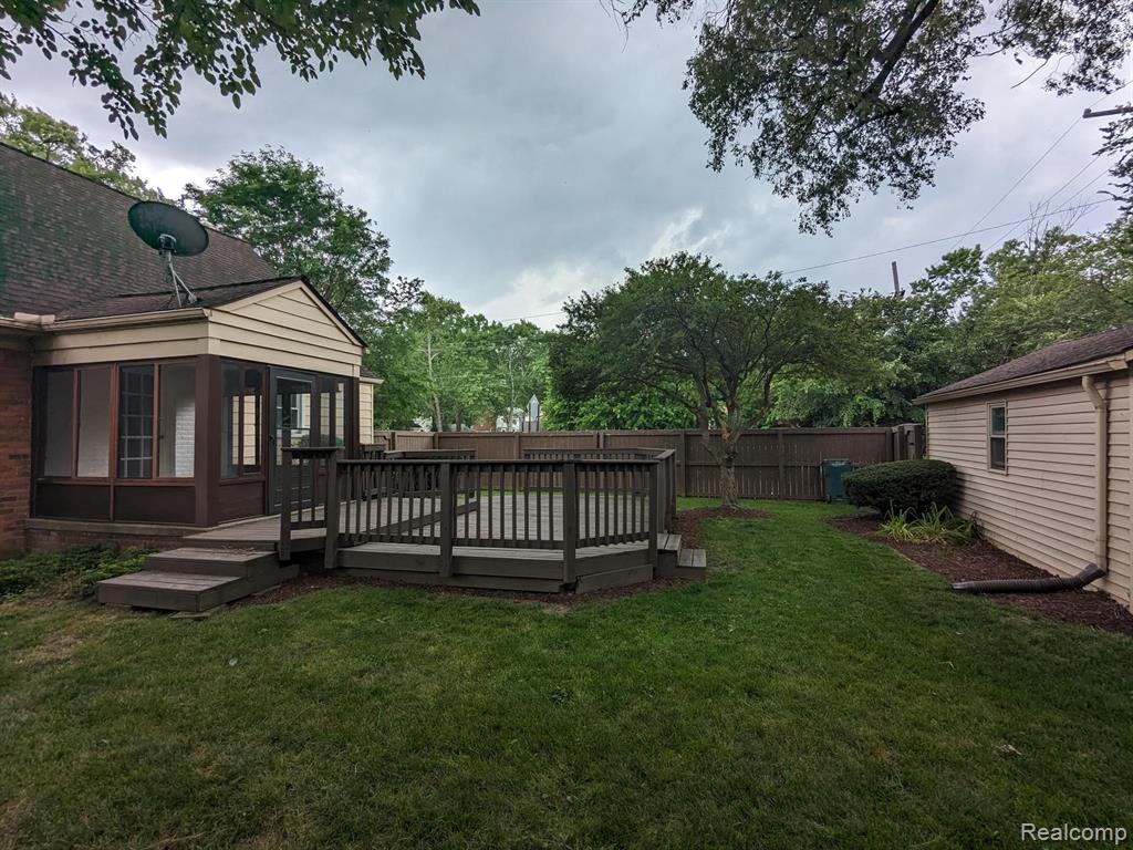 4418 S VERONA Circle, Royal Oak, MI 48073 — Photo 11
