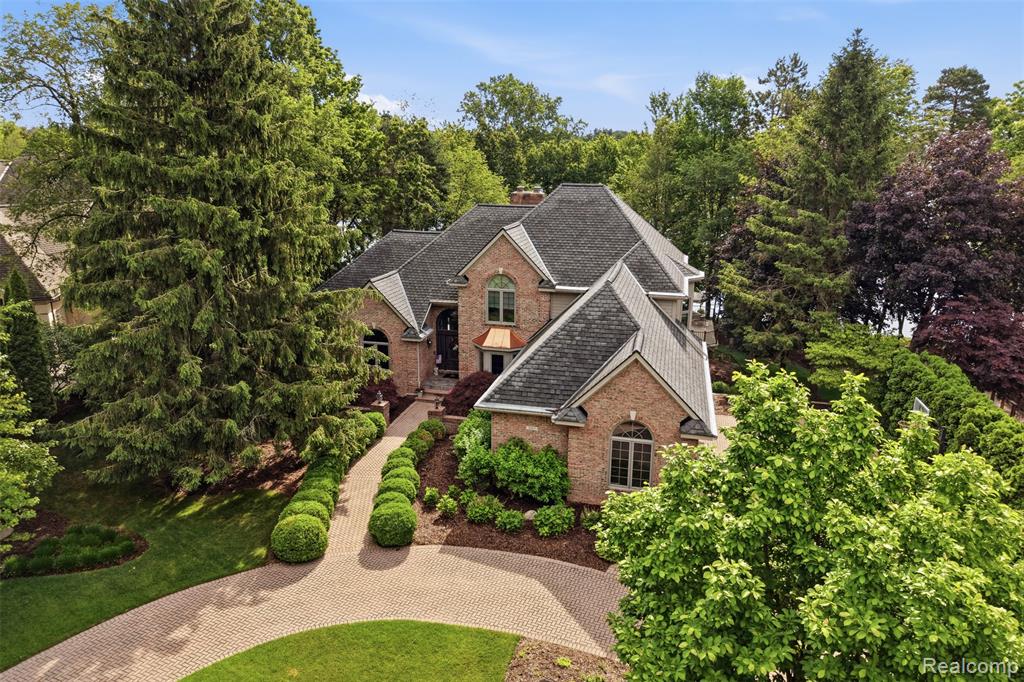 5483 Lake Ridge Drive - Photo 2