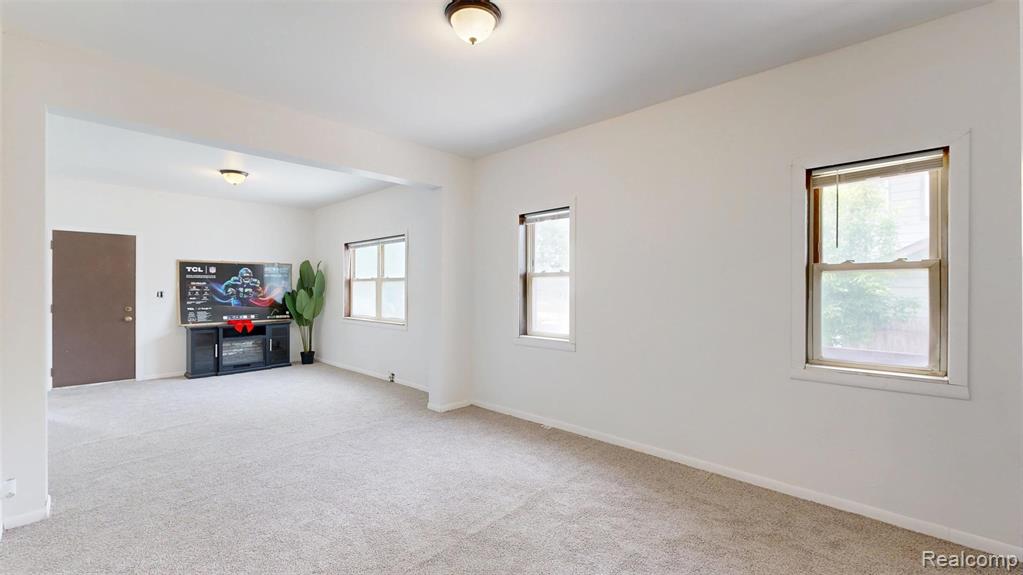 909 N Granger Street, Saginaw, MI 48602 — Photo 16